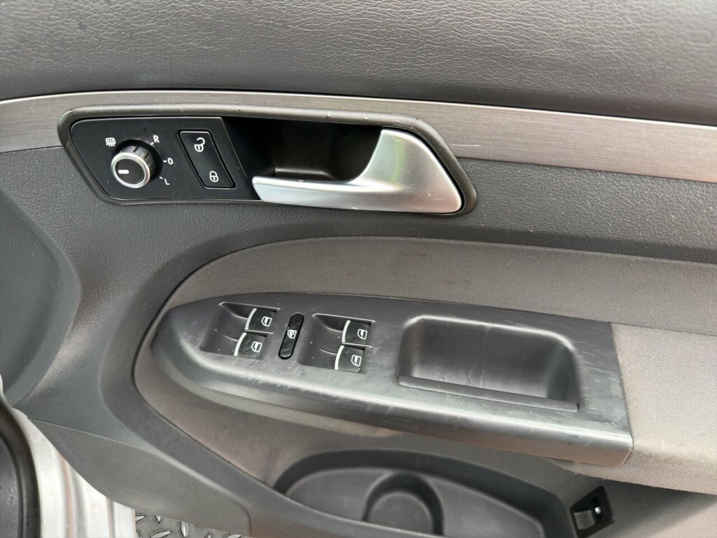 Volkswagen Touran 1.6 Tdi Se Euro 5 #34
