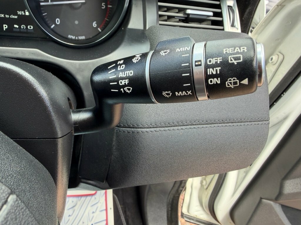Land Rover Range Rover Evoque 2.0 Ed4 Se Tech 148 Bhp Grey #31