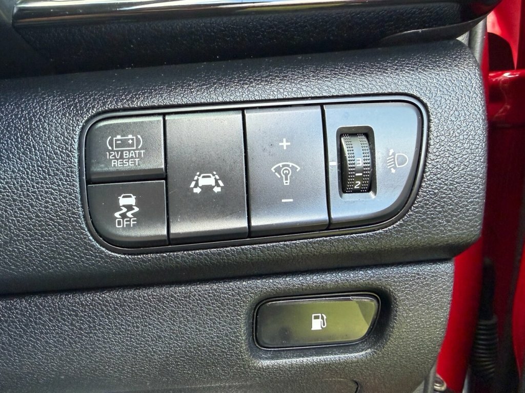 Kia Niro 3 Black #32