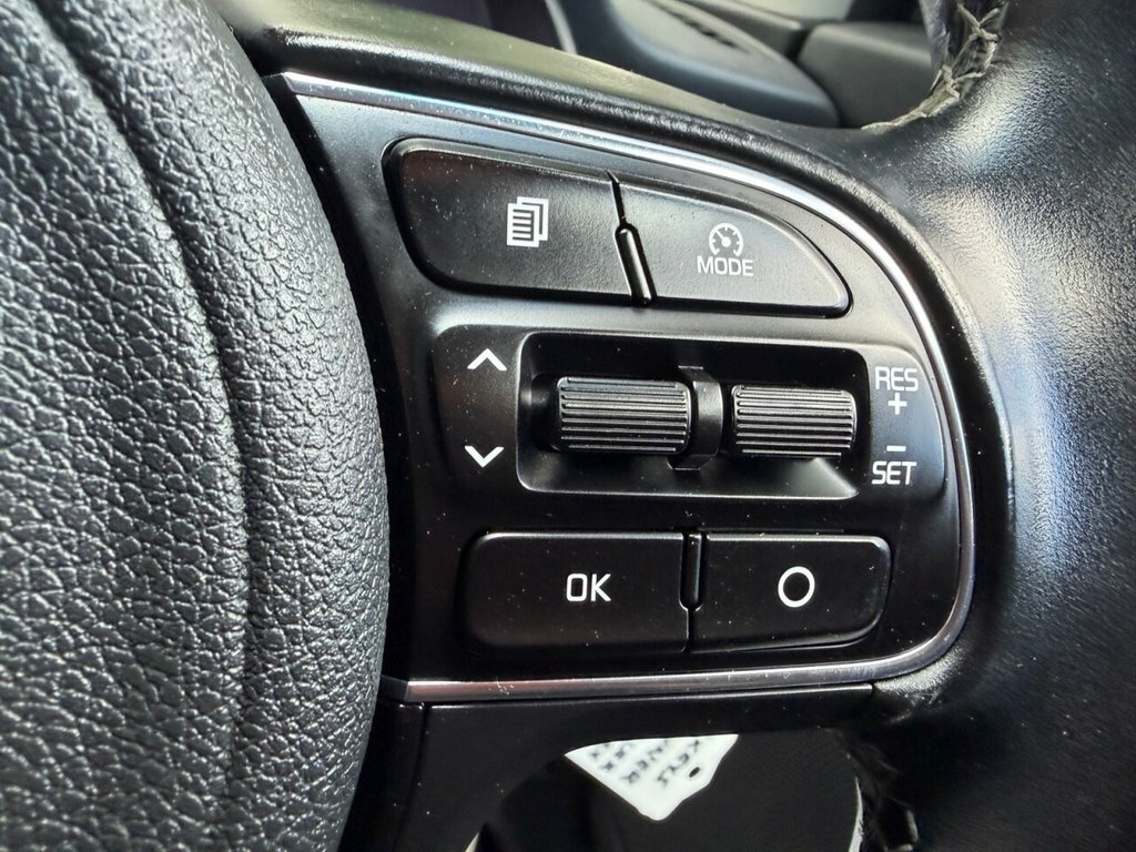 Kia Niro 3 Black #35