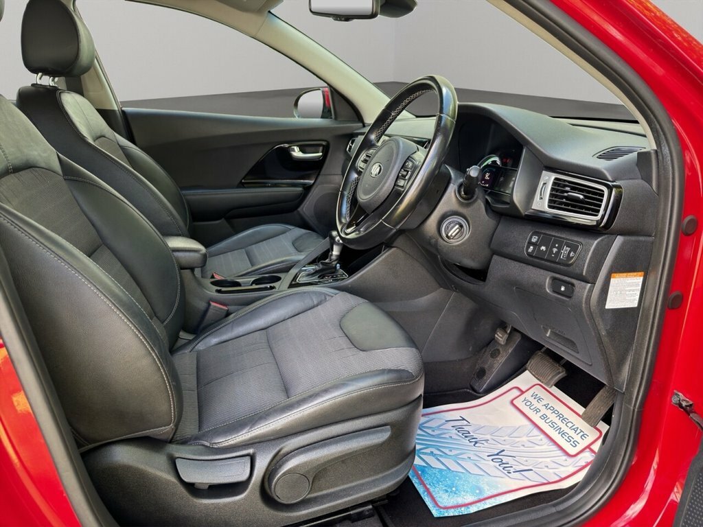 Kia Niro 3 Black #11