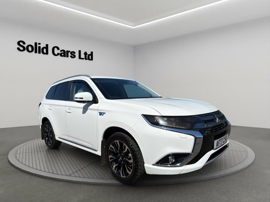Mitsubishi Outlander Suv White #4