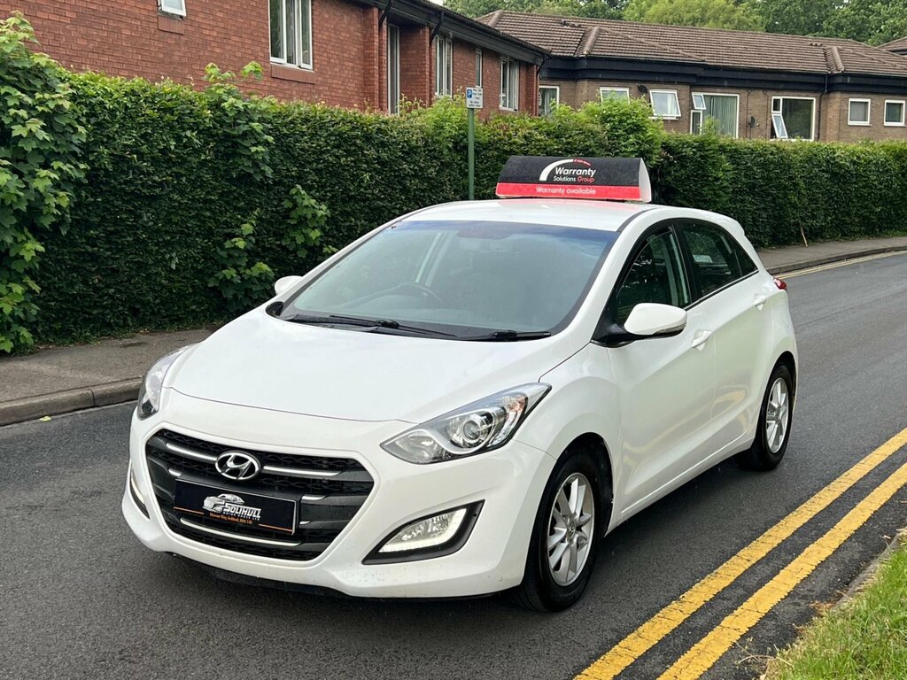 Hyundai I30 1.6 Crdi Blue Drive Se Nav Euro 6 Ss NJ65VBV White #4