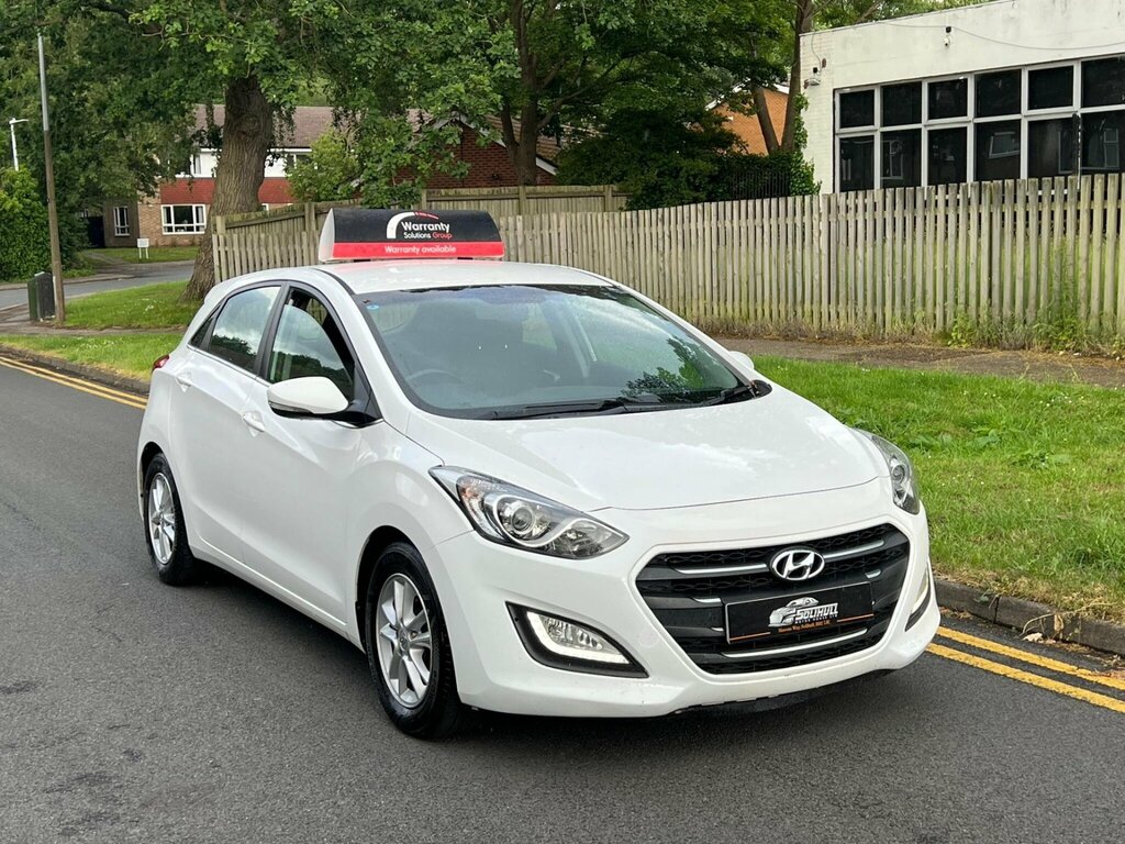 Hyundai I30 1.6 Crdi Blue Drive Se Nav Euro 6 Ss NJ65VBV White #3