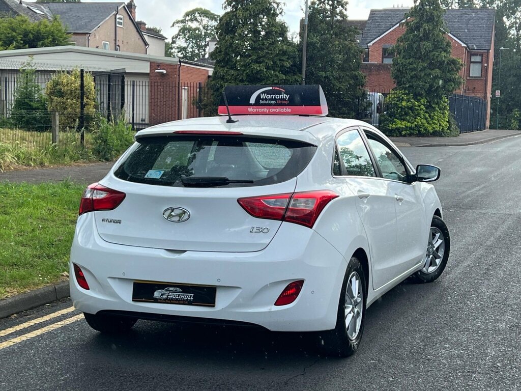 Hyundai I30 1.6 Crdi Blue Drive Se Nav Euro 6 Ss NJ65VBV White #2