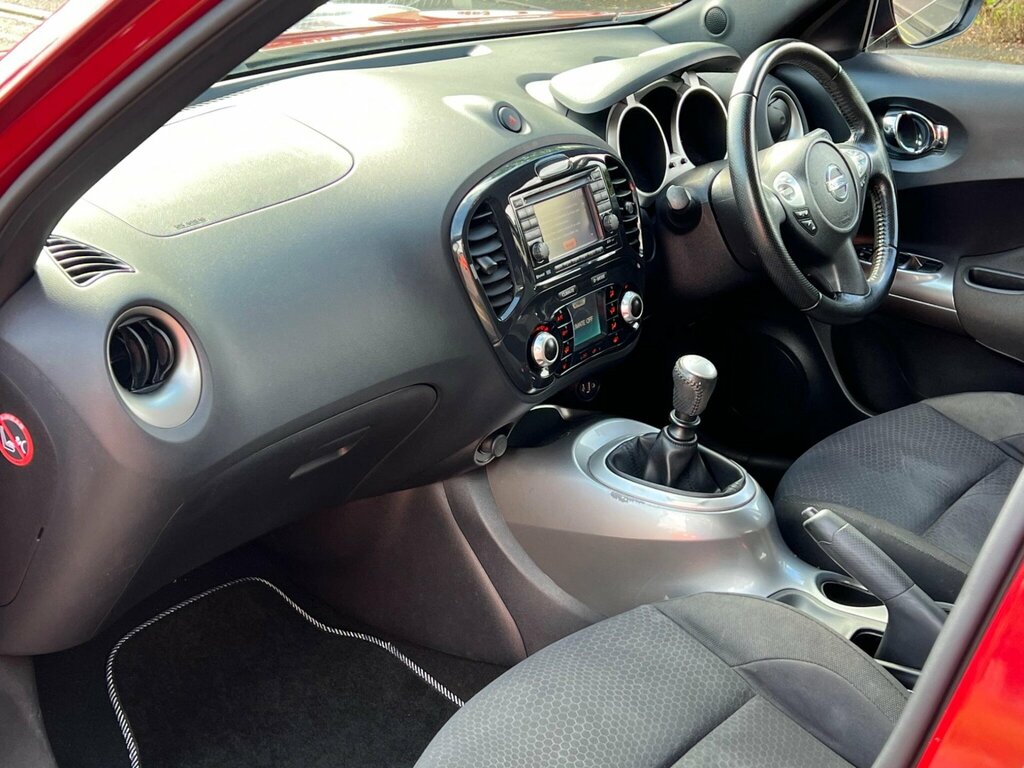 Nissan Juke 1.5 Dci 8V Acenta Premium Euro 5 Red #4