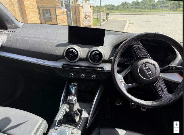 Audi Q2 1.5 Tfsi Cod 35 S Line Suv Euro Black #2
