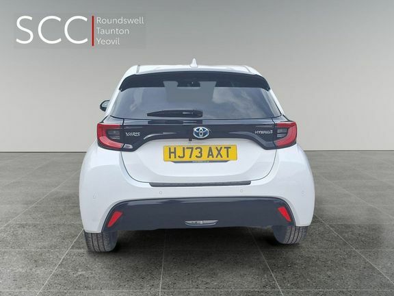 Toyota Yaris Excel HJ73AXT White #5
