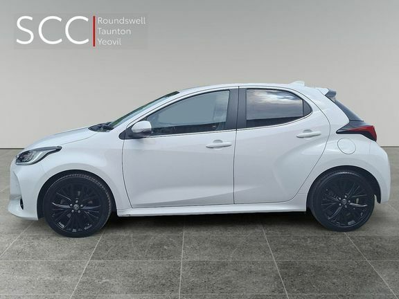 Toyota Yaris Excel HJ73AXT White #3