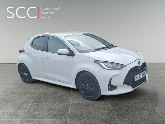 Toyota Yaris Excel White