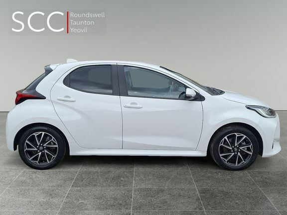 Toyota Yaris Design WD23KFX White #4