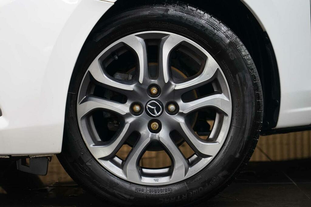 Mazda 2 Hatchback 1.5 Skyactiv-g Gt Sport Nav Euro 6 Ss White #3
