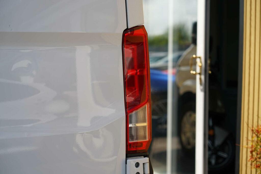 Volkswagen Crafter Diesel White #31
