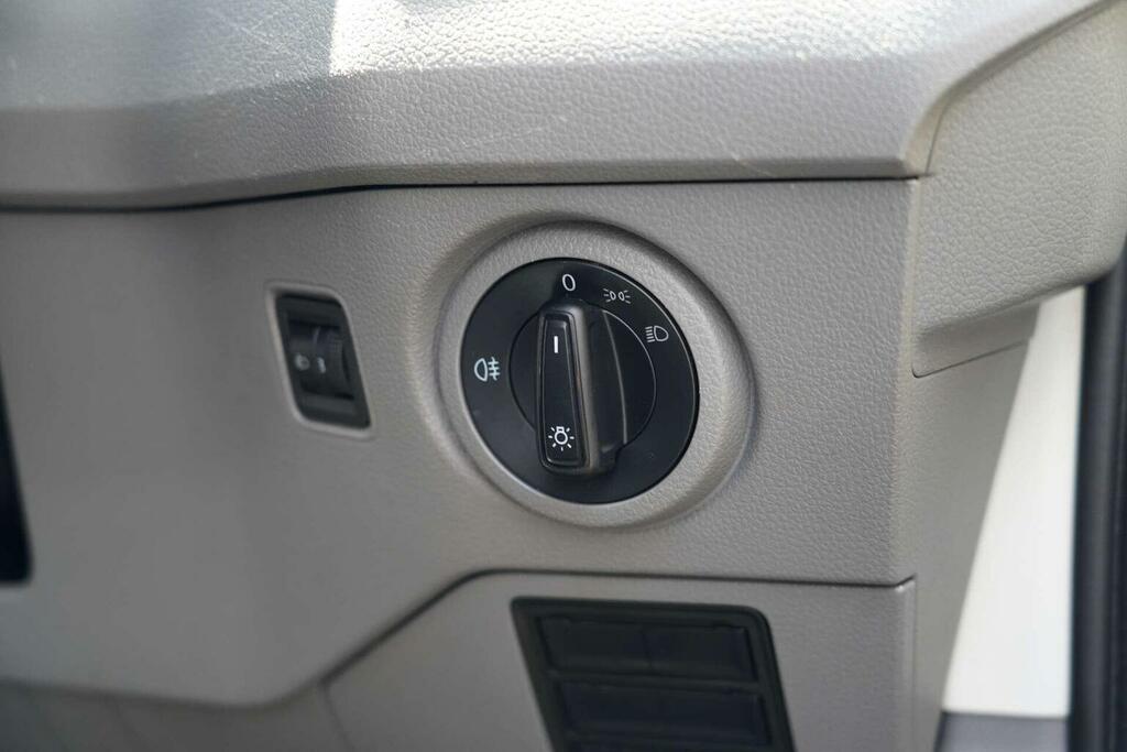Volkswagen Crafter Diesel White #12