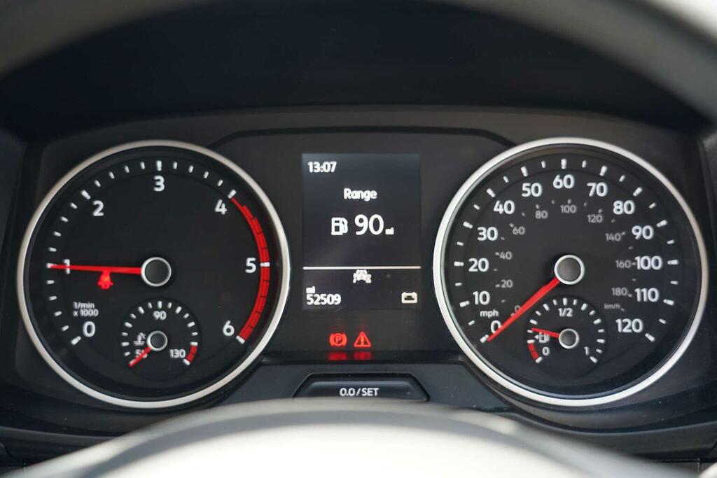 Volkswagen Crafter Diesel White #15