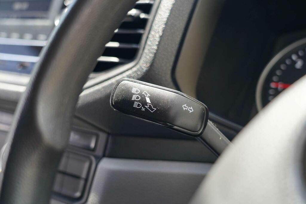 Volkswagen Crafter Diesel White #13