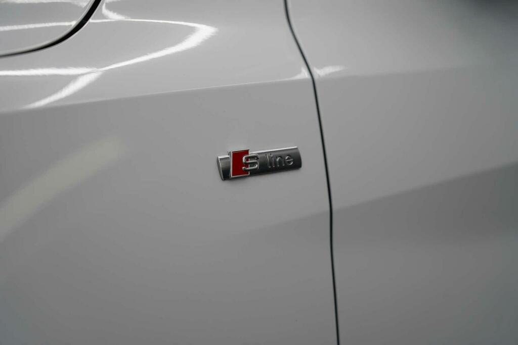 Audi A1 Audi Sportback 25 Tfsi Technik Black #3