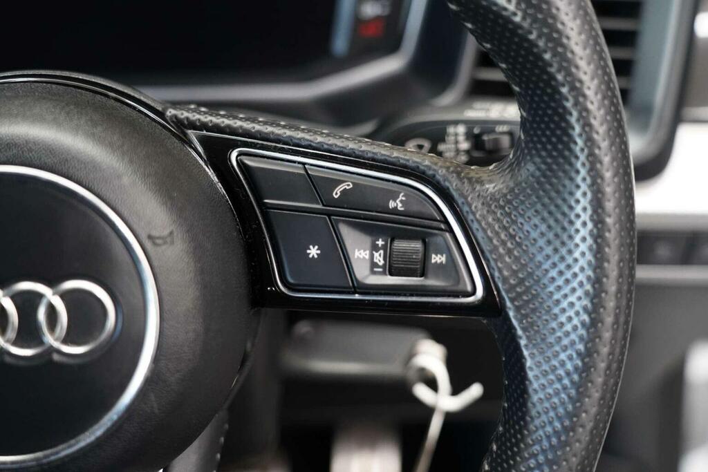 Audi A1 Audi Sportback 25 Tfsi Technik Black #36
