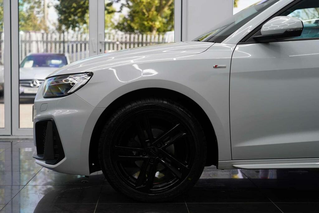 Audi A1 Audi Sportback 25 Tfsi Technik Black #7
