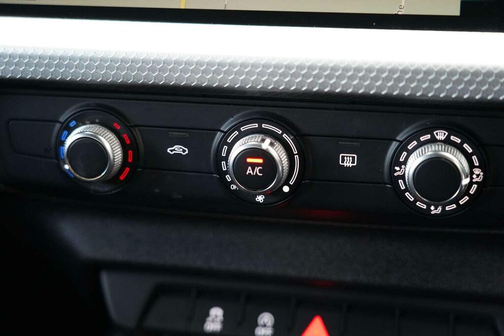 Audi A1 Audi Sportback 25 Tfsi Technik Black #46