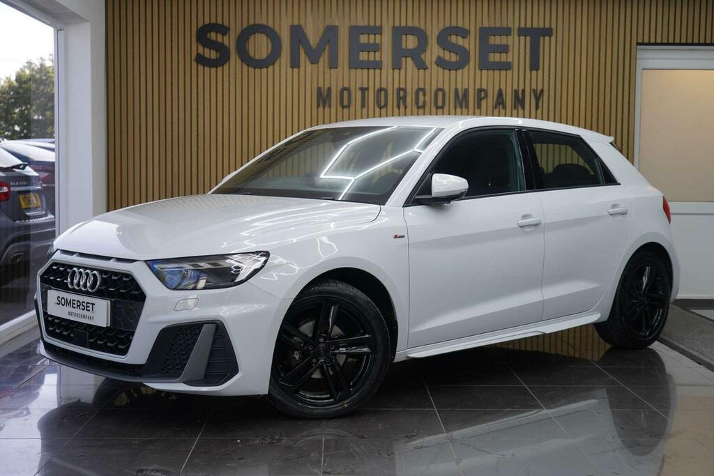 Audi A1 Audi Sportback 25 Tfsi Technik Black #1