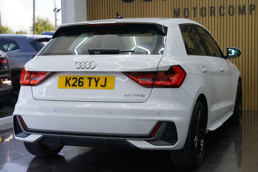 Audi A1 Audi Sportback 25 Tfsi Technik Black #27