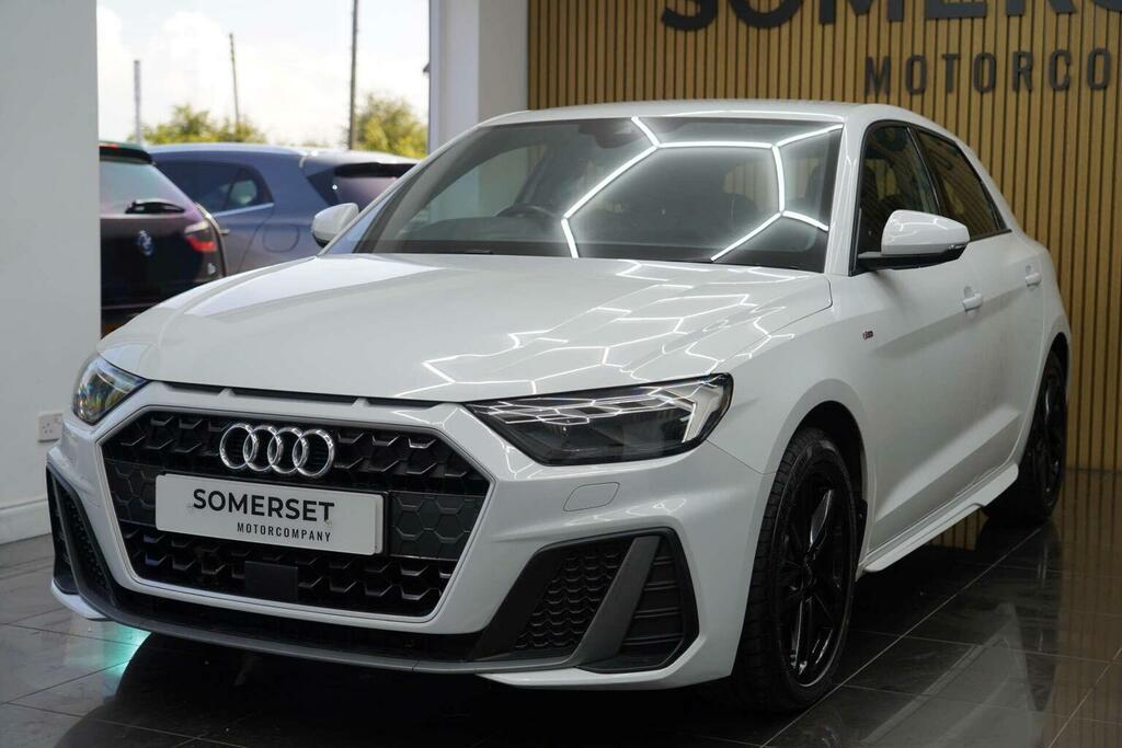 Audi A1 Audi Sportback 25 Tfsi Technik Black #6