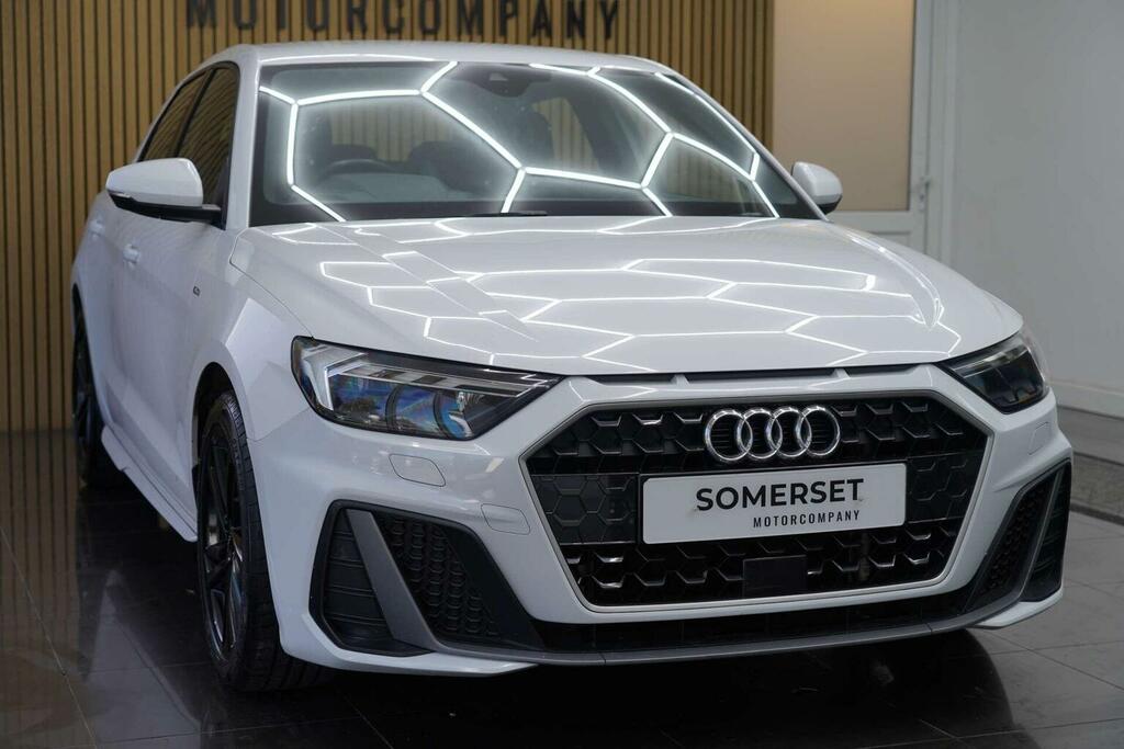 Audi A1 Audi Sportback 25 Tfsi Technik Black #5