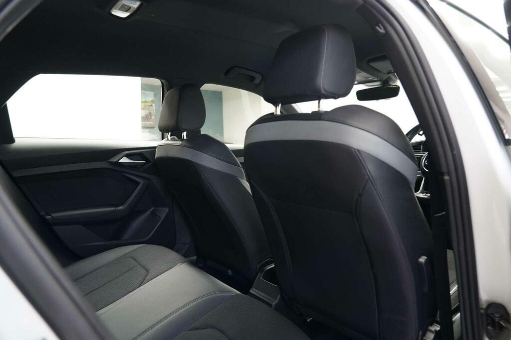 Audi A1 Audi Sportback 25 Tfsi Technik Black #17