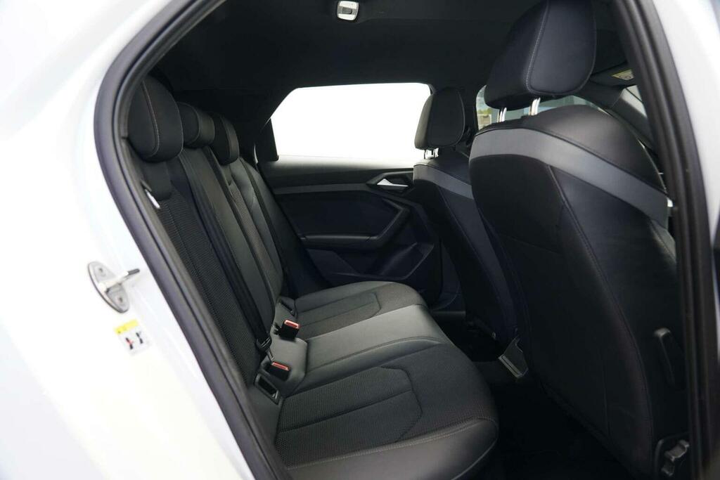 Audi A1 Audi Sportback 25 Tfsi Technik Black #16