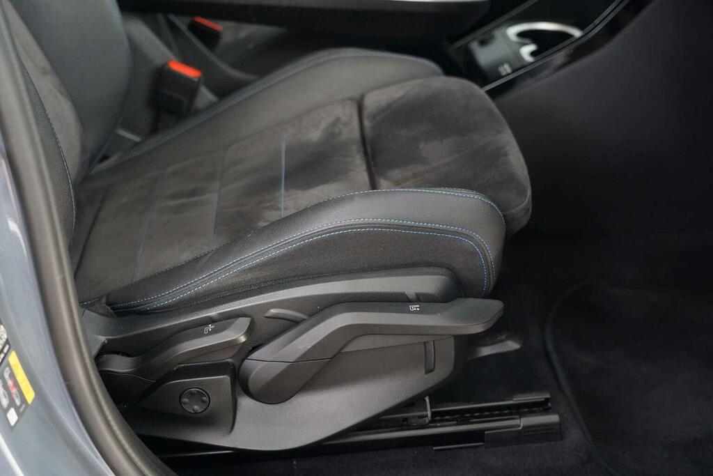 BMW X1 Sdrive 18D M Sport Step Black #11