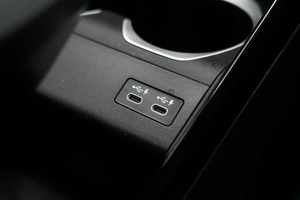BMW X1 Sdrive 18D M Sport Step Black #38