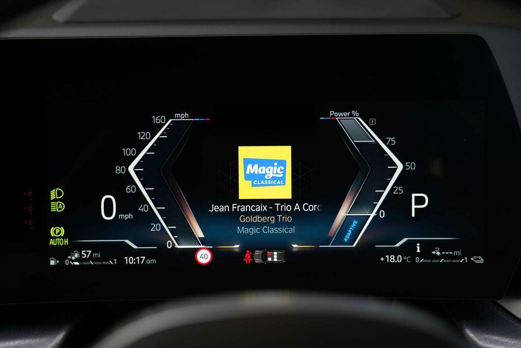 BMW X1 Sdrive 18D M Sport Step Black #31