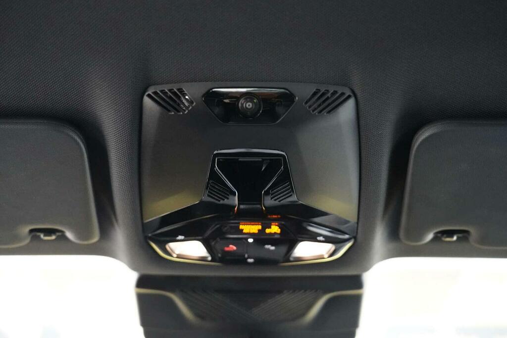 BMW X1 Sdrive 18D M Sport Step Black #44