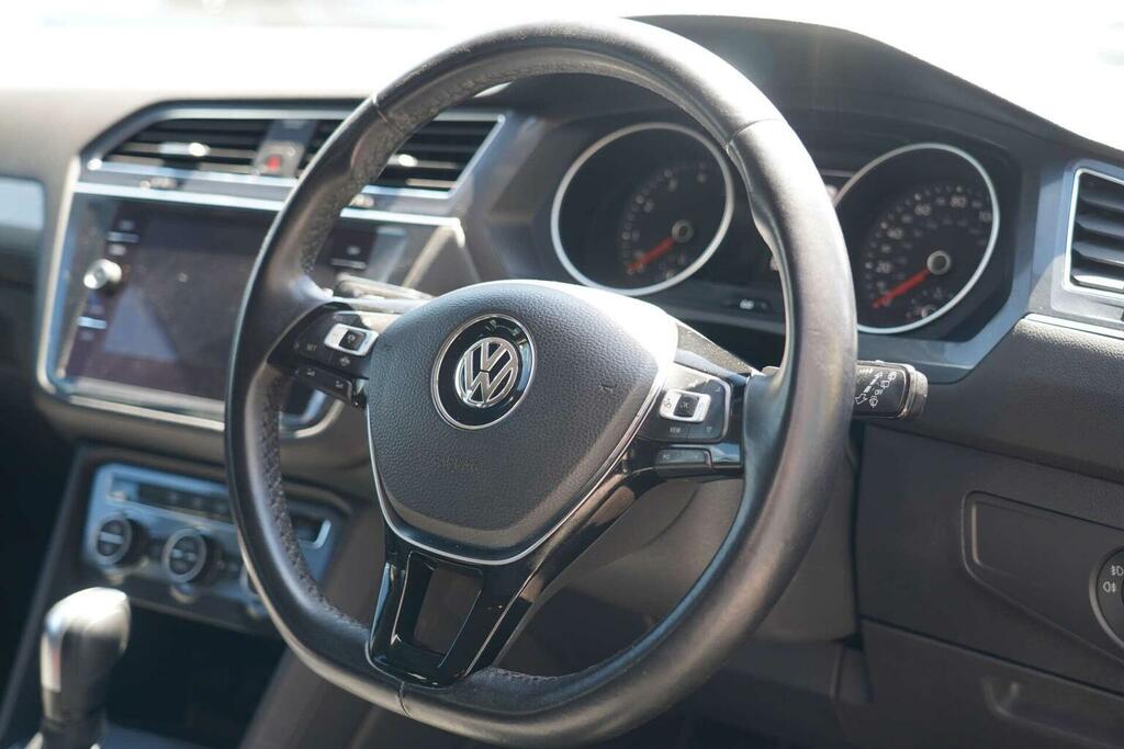 Volkswagen Tiguan Allspace 1.5 Tsi Evo Match Dsg Euro 6 Ss Black #4