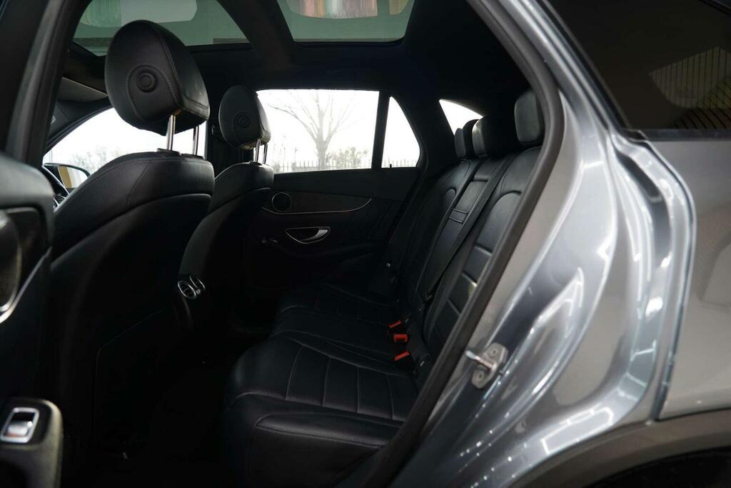 Mercedes-Benz GLC Class 2.1 Glc 250 D 4Matic Amg Line Premium 201 Bhp White #16