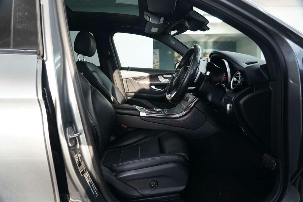 Mercedes-Benz GLC Class 2.1 Glc 250 D 4Matic Amg Line Premium 201 Bhp White #10