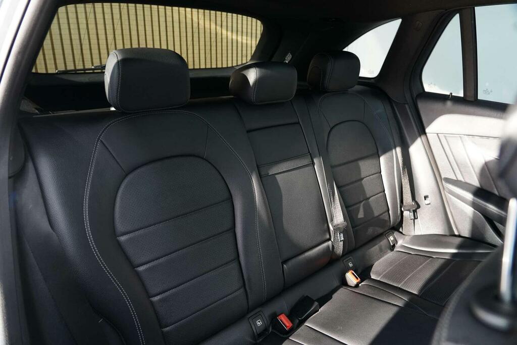 Mercedes-Benz GLC Class 2.1 Glc 250 D 4Matic Amg Line Premium 201 Bhp White #15