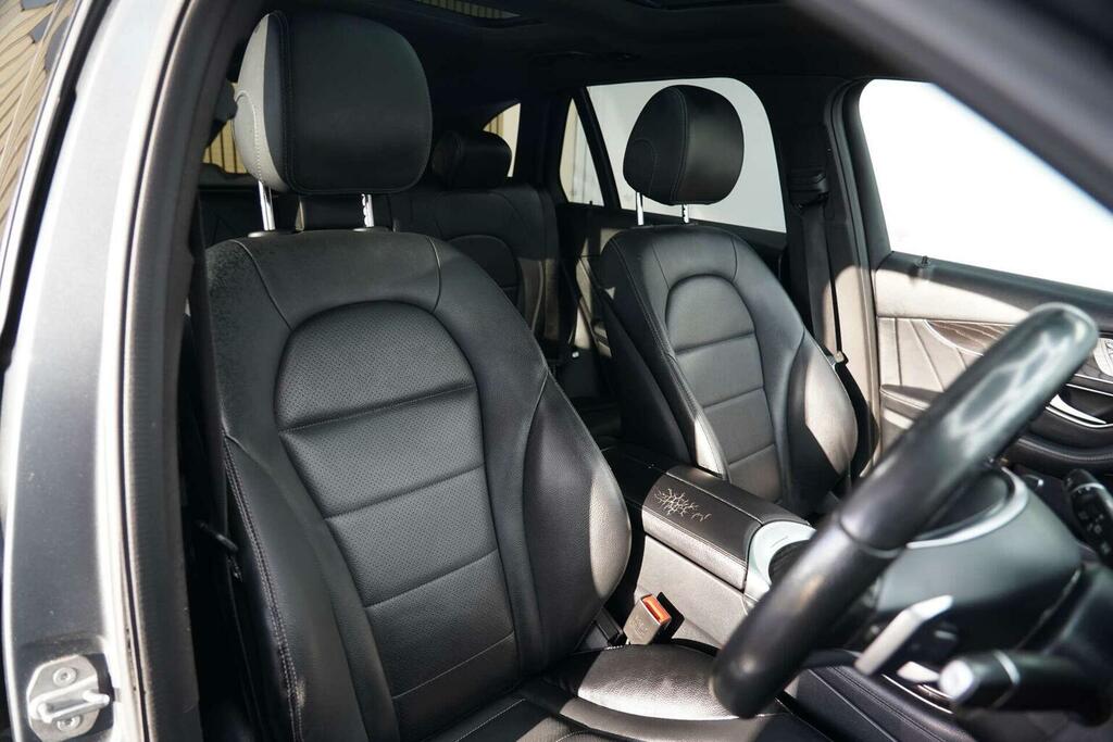 Mercedes-Benz GLC Class 2.1 Glc 250 D 4Matic Amg Line Premium 201 Bhp White #12