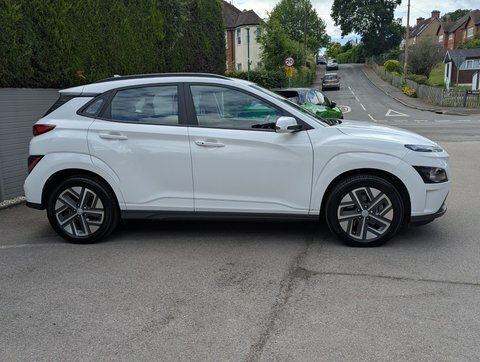 Hyundai Kona Se Connect HN23RNA White #6