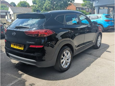 Hyundai Tucson Estate Red #36