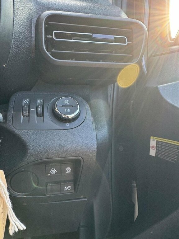 Vauxhall Combo-e Life 100Kw Design 50Kwh Black #43