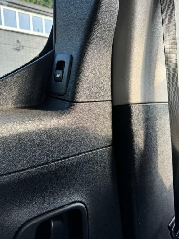 Vauxhall Combo-e Life 100Kw Design 50Kwh Black #21