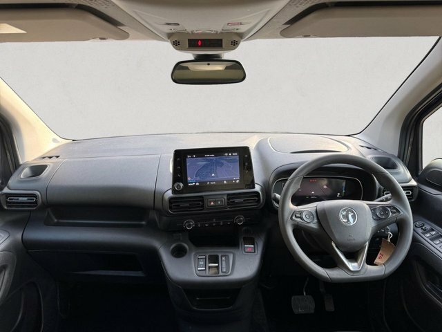Vauxhall Combo-e Life 100Kw Design 50Kwh Black #11