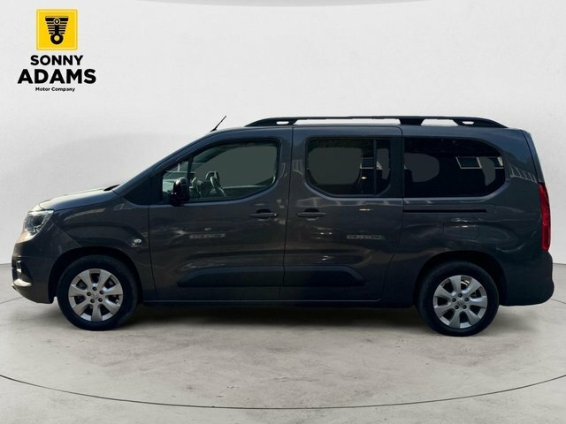 Vauxhall Combo-e Life 100Kw Design 50Kwh Black #7
