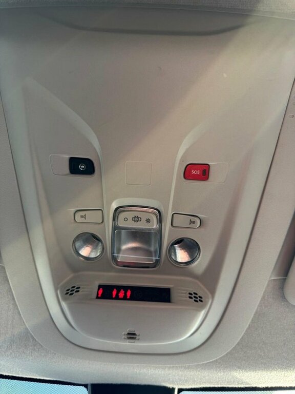 Vauxhall Combo-e Life 100Kw Design 50Kwh Black #38