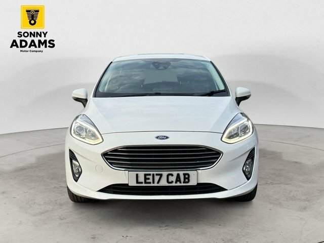 Ford Fiesta 1.0T Ecoboost Titanium Hatchback LE17CAB White #2