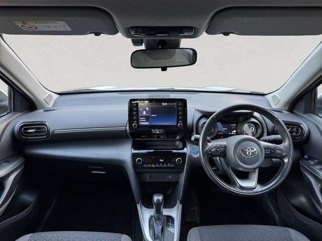 Toyota Yaris Cross Design White #15