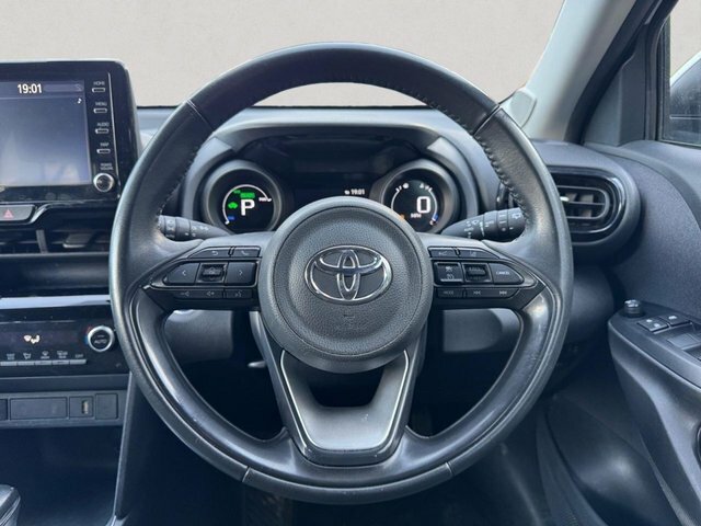Toyota Yaris Cross Design White #14