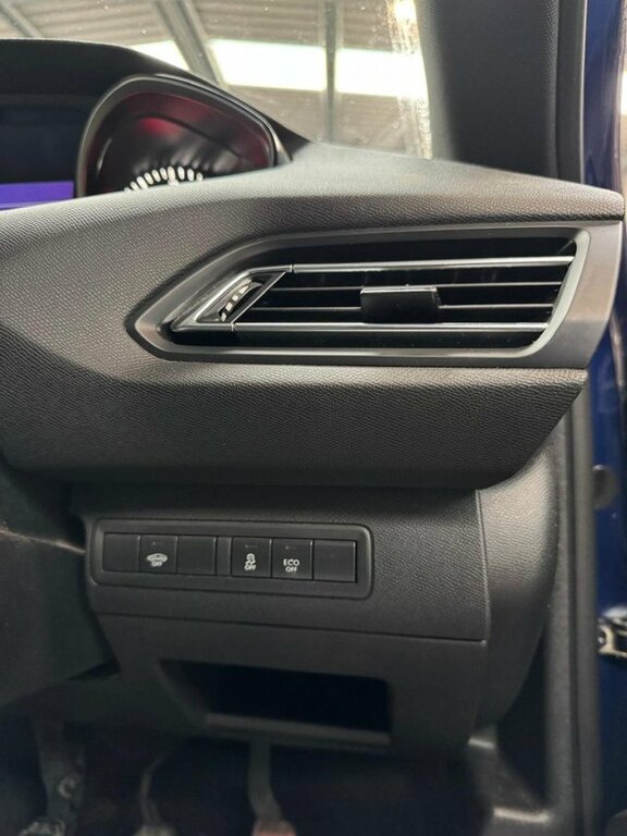 Peugeot 308 Hatchback Red #25